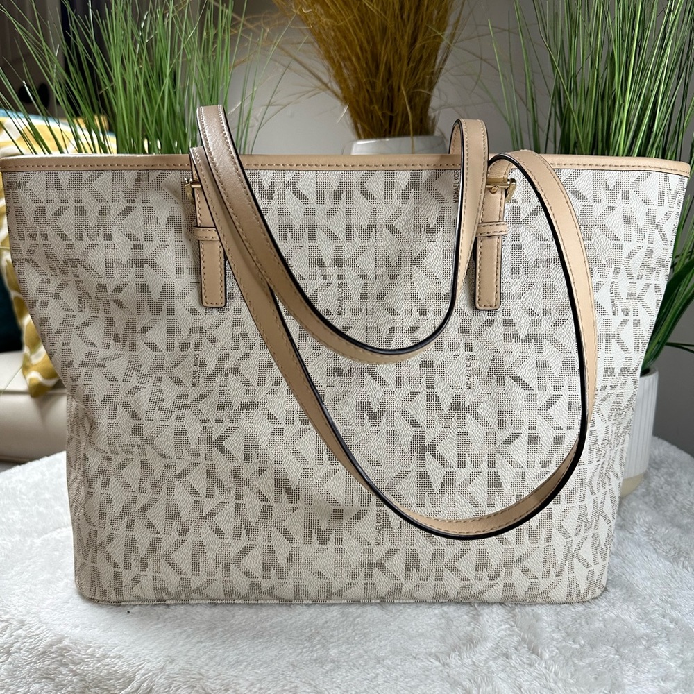 Michael Kors -EXCELLENT LIKE NEW CONDITION - Shoulder Bag - Picture 2 of 12
